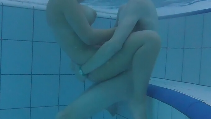 Teenage Couple'S Underwater Sex Adventure With Amateur Finish