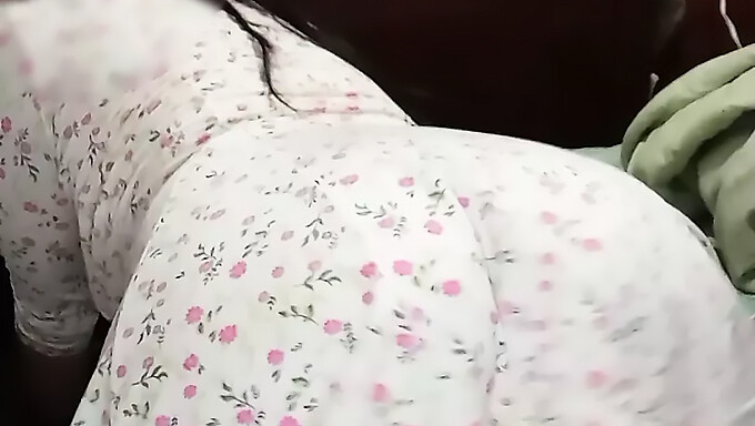 Un Video Casero De Una Nena Latina De 18 Años