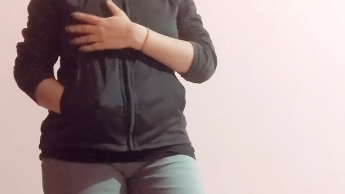 Büyük Göğüsler Ve Popo: Hindi'De Sneha'Nın Creampie Deneyimi