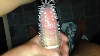 Gostosa Gay With A Special Condom